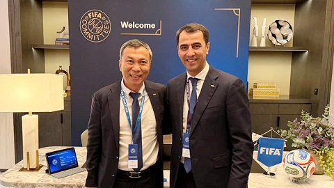 Chủ tịch LĐBĐ Việt Nam Trần Quốc Tuấn gặp lãnh đạo LĐBĐ CHDCND Triều Tiên và Uzbekistan